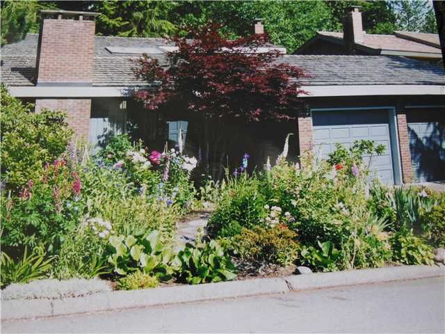 Main Photo: 5472 BLUEBERRY Lane in North Vancouver: Grouse Woods House for sale in "GROUSE WOODS" : MLS®# V1127820