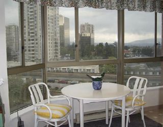 Photo 2: 806 4350 BERESFORD Street in Burnaby: Metrotown Condo for sale in "CARLTON ON THE PARK" (Burnaby South)  : MLS®# V669303