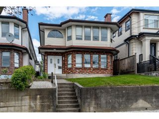 Photo 2: 711 E 61ST Avenue in Vancouver: South Vancouver House for sale (Vancouver East)  : MLS®# R2704991