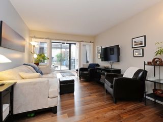 Photo 3: 205 828 CARDERO Street in Vancouver: West End VW Condo for sale in "FUSION" (Vancouver West)  : MLS®# R2178051