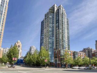 Photo 2: 705 289 DRAKE Street in Vancouver: Yaletown Condo for sale in "PARKVIEW TOWER" (Vancouver West)  : MLS®# R2578002