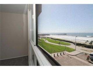 Photo 2: PACIFIC BEACH All Other Attached for sale : 2 bedrooms : 4667 Ocean Blvd # 301