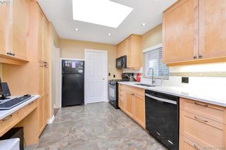 Photo 3: 2676 Selwyn Rd in VICTORIA: La Mill Hill House for sale (Langford)  : MLS®# 814869