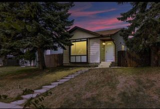 Photo 1: 191 Erin Woods Drive SE in Calgary: Erin Woods Detached for sale : MLS®# A2117283
