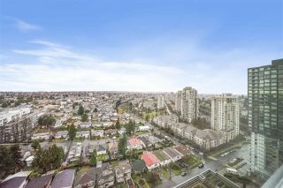 Photo 2: 2502 5665 BOUNDARY Road in Vancouver: Collingwood VE Condo for sale in "WALL CENTRE CENTRAL PARK" (Vancouver East)  : MLS®# R2532376