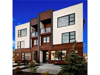 Photo 1: 2 4733 17 Avenue NW in Calgary: Montgomery Townhouse for sale : MLS®# C3651409