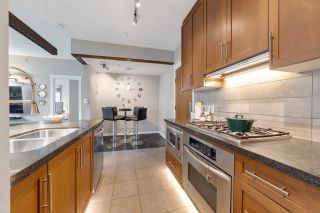 Photo 15: 302 1189 MELVILLE Street in Vancouver: Coal Harbour Condo for sale in "THE MELVILLE" (Vancouver West)  : MLS®# R2611872