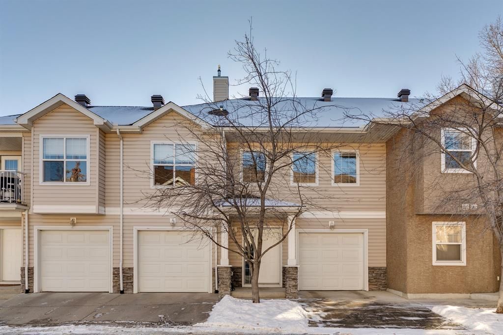 Main Photo: 16 2318 17 Street SE in Calgary: Inglewood Row/Townhouse for sale : MLS®# A2021118