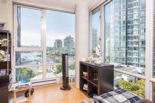 Photo 6: 908 1033 MARINASIDE Crescent in Vancouver: Yaletown Condo for sale in "QUAYWEST" (Vancouver West)  : MLS®# R2615852