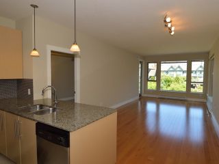 Photo 5: # 306 6268 EAGLES DR in Vancouver: University VW Condo for sale (Vancouver West)  : MLS®# V1040013