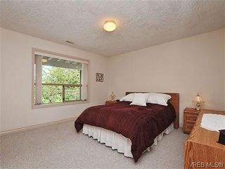 Photo 12: 18 4300 Stoneywood Lane in VICTORIA: SE Broadmead Row/Townhouse for sale (Saanich East)  : MLS®# 610675