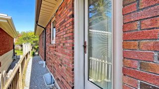 Photo 32: 48 Ferncroft Drive in Toronto: Birchcliffe-Cliffside House (Bungalow) for sale (Toronto E06)  : MLS®# E5257593