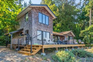 Photo 1: 6641 W Island Hwy in Bowser: PQ Bowser/Deep Bay House for sale (Parksville/Qualicum)  : MLS®# 963349