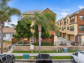 Photo 2: NORTH PARK Townhouse for sale : 3 bedrooms : 4071 Alabama St. in San Diego