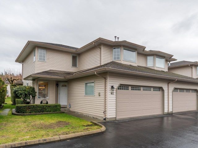Main Photo: 41 12268 189A Street in Pitt Meadows: Central Meadows Townhouse for sale in "Meadowlane Estates" : MLS®# R2660458