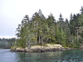 Photo 2: Lot 1 Pearse Island in See Remarks: Isl Small Islands (North Island Area) Land for sale (Islands)  : MLS®# 896145