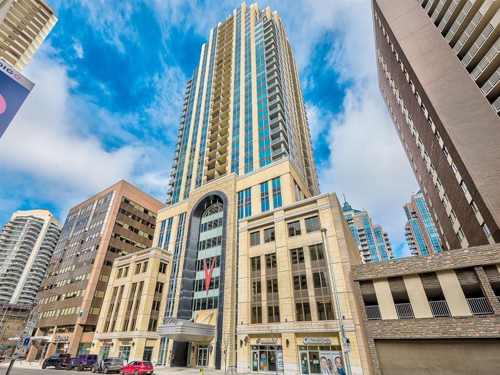 Main Photo: 2606 930 6 Avenue SW in Calgary: Downtown Commercial Core Apartment for sale : MLS®# A1162691