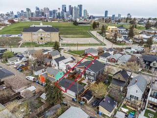 Photo 2: 715 23 Avenue SE in Calgary: Ramsay Semi Detached (Half Duplex) for sale : MLS®# A2129606