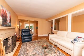 Photo 11: 4551 VALLEY Road in North Vancouver: Lynn Valley House for sale : MLS®# R2758004