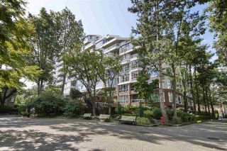 Photo 1: 314 518 MOBERLY ROAD in Vancouver: False Creek Condo for sale (Vancouver West)  : MLS®# R2404067