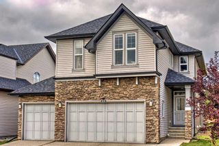 Photo 2: 17 Tremblant Terrace SW in Calgary: Springbank Hill Detached for sale : MLS®# A2084651