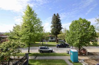 Photo 4: 2731 E 8TH Avenue in Vancouver: Renfrew VE House for sale (Vancouver East)  : MLS®# R2389889