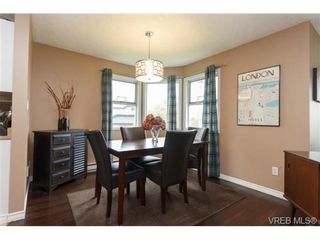 Photo 4: 1279 Lidgate Crt in VICTORIA: SW Strawberry Vale House for sale (Saanich West)  : MLS®# 704635