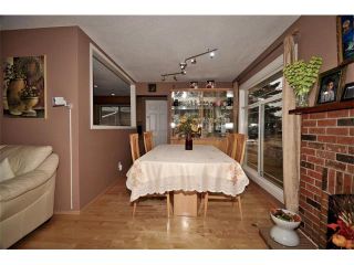 Photo 8: 3307 48 Street NE in Calgary: Whitehorn House for sale : MLS®# C4003900