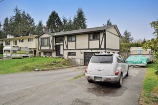 Photo 2: 1925 LYNN Avenue in Abbotsford: Central Abbotsford House for sale : MLS®# R2043834