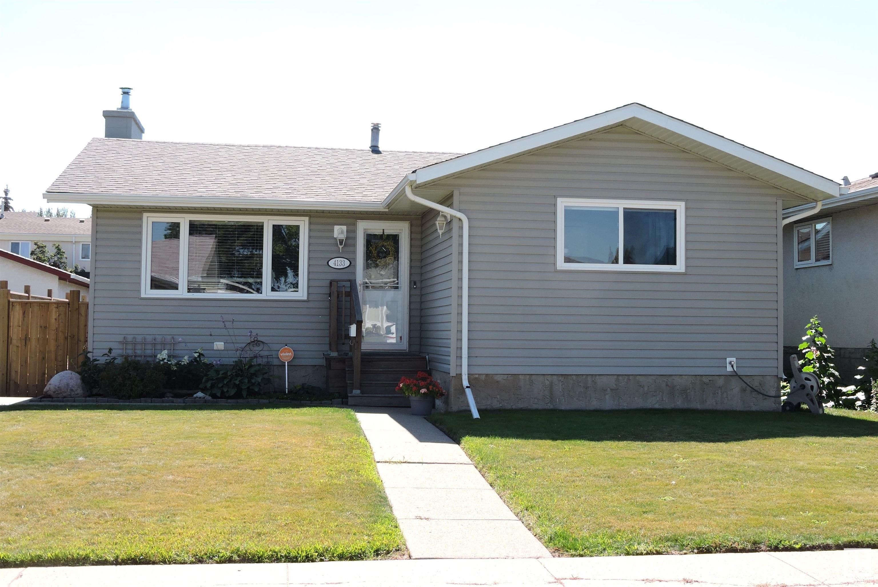 Main Photo: 4133 134A Avenue in Edmonton: Zone 35 House for sale : MLS®# E4310829
