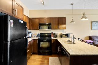 Photo 5: 303 2220 Sooke Rd in Colwood: Co Hatley Park Condo for sale : MLS®# 962707