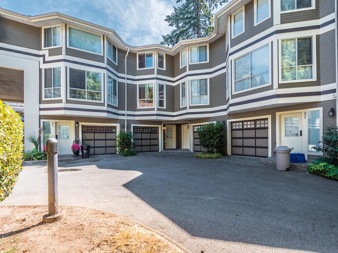 Main Photo: 30 3228 RALEIGH Street in Port Coquitlam: Central Pt Coquitlam Townhouse for sale : MLS®# R2717444