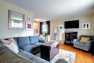 Photo 4: 811 Avonlea Place SE in Calgary: Acadia Detached for sale : MLS®# A1236185
