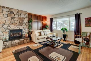 Photo 2: 103 Southampton Drive SW in Calgary: Southwood Detached for sale : MLS®# A1207656