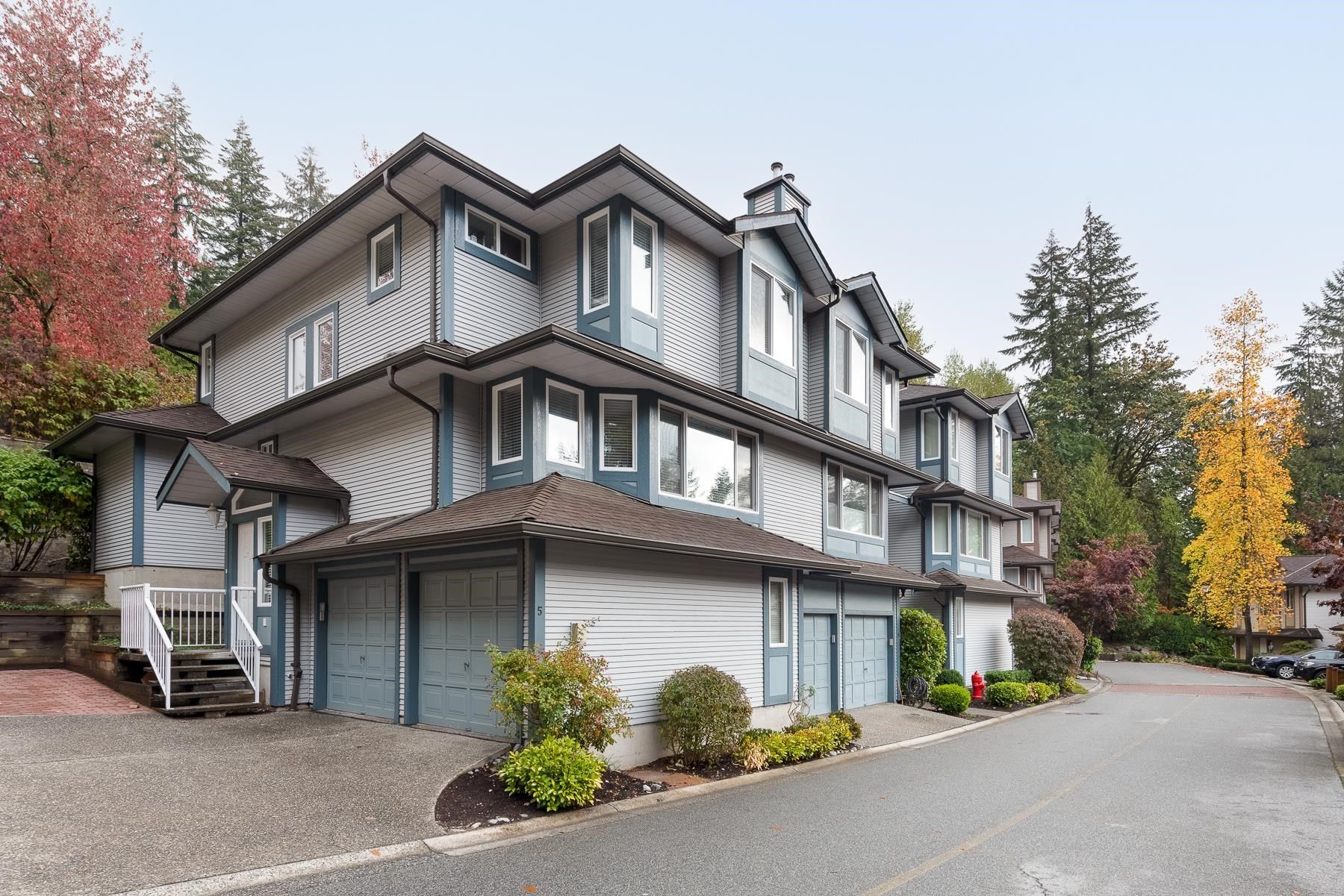 Main Photo: 5 103 PARKSIDE Drive in Port Moody: Heritage Mountain Townhouse for sale : MLS®# R2741186