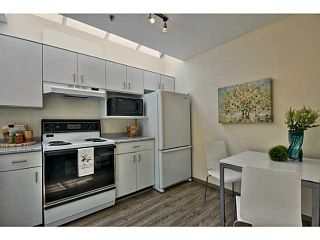 Photo 4: # 402 3720 W 8TH AV in Vancouver: Point Grey Condo for sale in "HIGHBURY PLACE" (Vancouver West)  : MLS®# V1018375