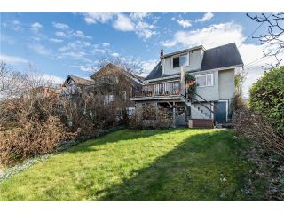 Photo 11: 3697 W 15TH Avenue in Vancouver: Point Grey House for sale in "Point Grey" (Vancouver West)  : MLS®# V1107915