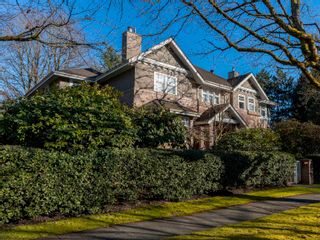 Photo 2: 1398 MATTHEWS Avenue in Vancouver: Shaughnessy Townhouse for sale (Vancouver West)  : MLS®# R2857776