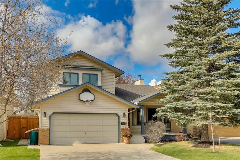 FEATURED LISTING: 48 SUN HARBOUR Close Southeast Calgary