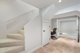 Photo 25: 2034 DEEP COVE Crescent in North Vancouver: Deep Cove Townhouse for sale in "Village Cove" : MLS®# R2880707