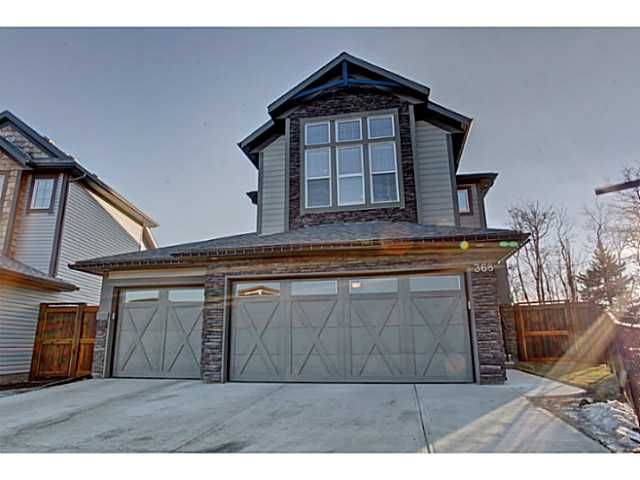Main Photo: 368 TREMBLANT Way SW in Calgary: Springbank Hill Residential Detached Single Family for sale : MLS®# C3651109