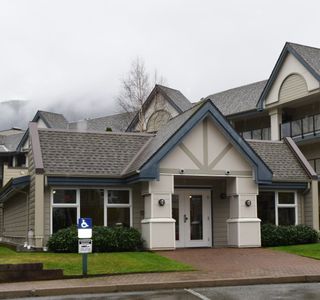 Photo 19: 110- 1466 Pemberton Avenue in Squamish: Condo for sale : MLS®# R2121674