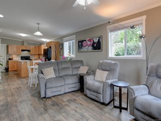Photo 3: 42 2780 Spencer Rd in Langford: La Goldstream Manufactured Home for sale : MLS®# 886905
