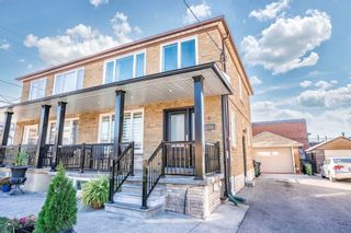 Photo 2: 4 Blue Springs Road in Toronto: Maple Leaf House (2-Storey) for sale (Toronto W04)  : MLS®# W5865896