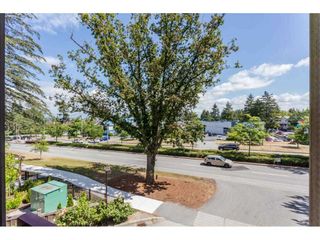 Photo 13: 205 2511 KING GEORGE Boulevard in Surrey: King George Corridor Condo for sale in "Pacifica" (South Surrey White Rock)  : MLS®# R2285160