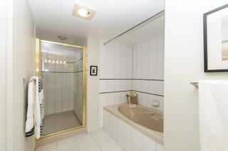 Photo 11: 2302 1188 QUEBEC Street in Vancouver: Mount Pleasant VE Condo for sale in "CityGate One" (Vancouver East)  : MLS®# R2207829