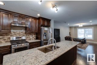 Photo 3: 10935 76 Avenue in Edmonton: Zone 15 House Half Duplex for sale : MLS®# E4394992