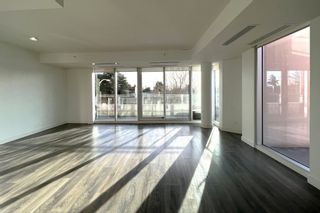 Photo 5: Bright and Spacious 2BR w/Den Corner Unit in Vancouver West (AR201)
