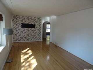 Photo 8: 5300 3rd Avenue in Regina: Rosemont Residential for sale : MLS®# SK706040