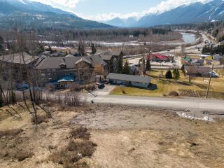 Photo 7: 1653 MCLEOD AVENUE in Fernie: Vacant Land for sale : MLS®# 2470726